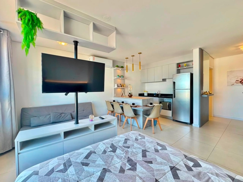 Excelente Loft mobiliado e decorado com infraestrutura completa: 3ª foto da galeria de imagens do imóvel
