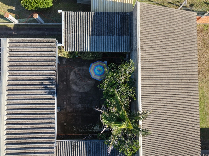 CASA À VENDA EM ATLÂNTIDA: 5ª foto da galeria de imagens do imóvel