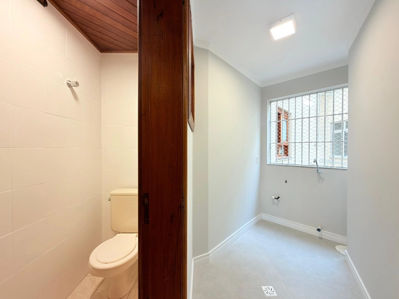 NO CENTRO DA CIDADE: 28ª foto da galeria de imagens do imóvel