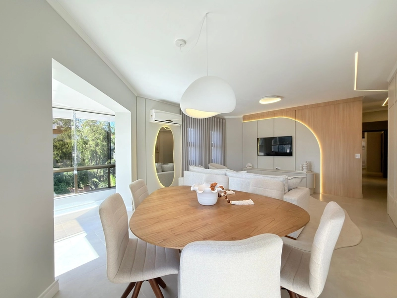 NO CENTRO DA CIDADE: 6ª foto da galeria de imagens do imóvel