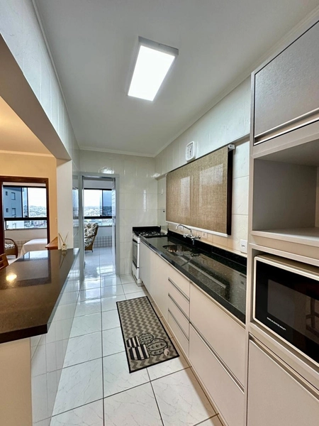 APARTAMENTO COM SACADA SEPARADA NO CENTRO DA CIDADE: 10ª foto da galeria de imagens do imóvel