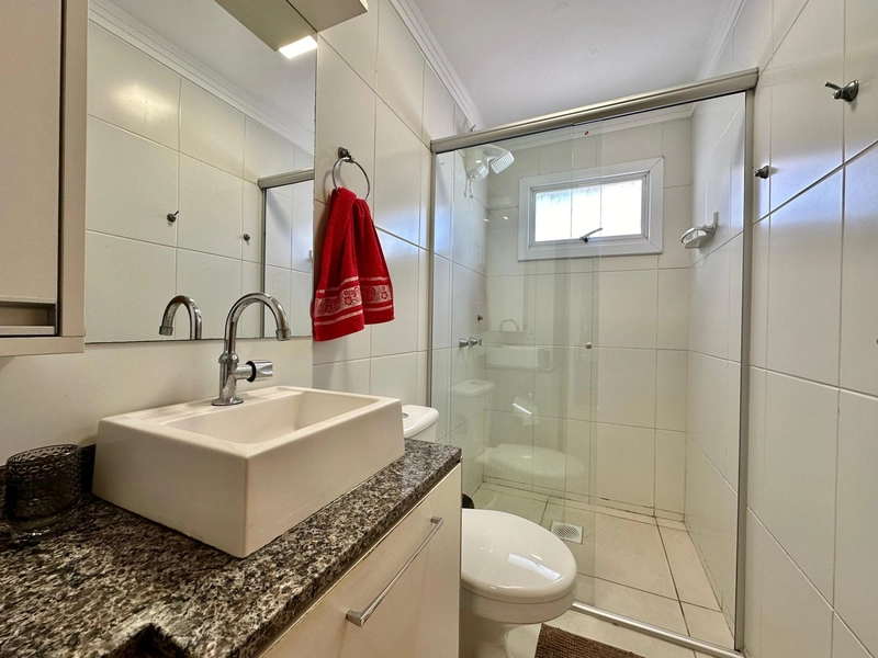 APARTAMENTO PERTINHO DO MAR: 11ª foto da galeria de imagens do imóvel