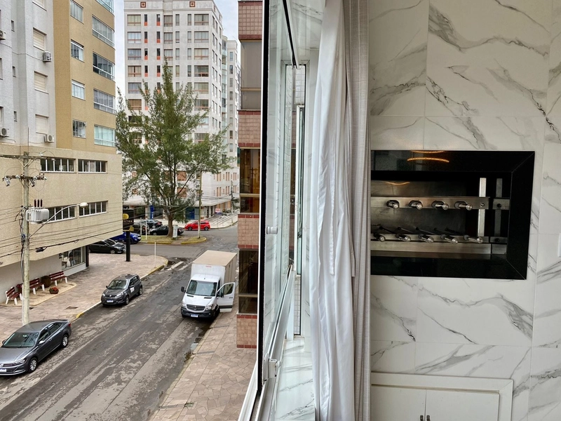 CENTRO COM SACADA DE FRENTE E CHURRASQUEIRA: 10ª foto da galeria de imagens do imóvel