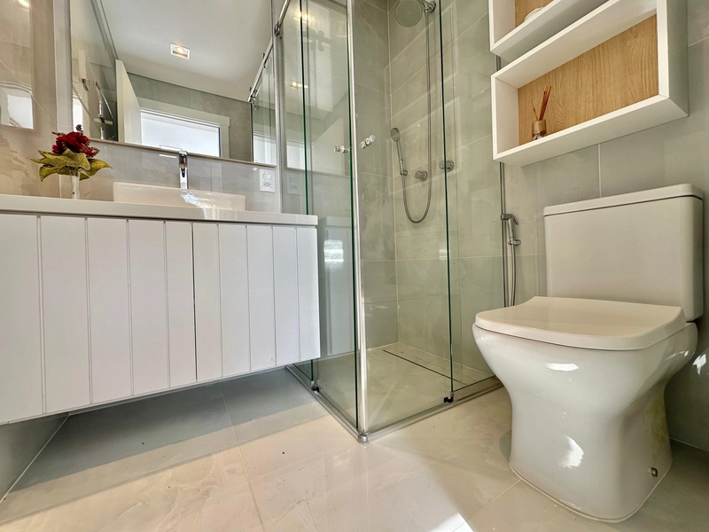 COBERTURA DUPLEX  VISTA ETERNA DO MAR FRENTE PARA PRAÇA: 26ª foto da galeria de imagens do imóvel