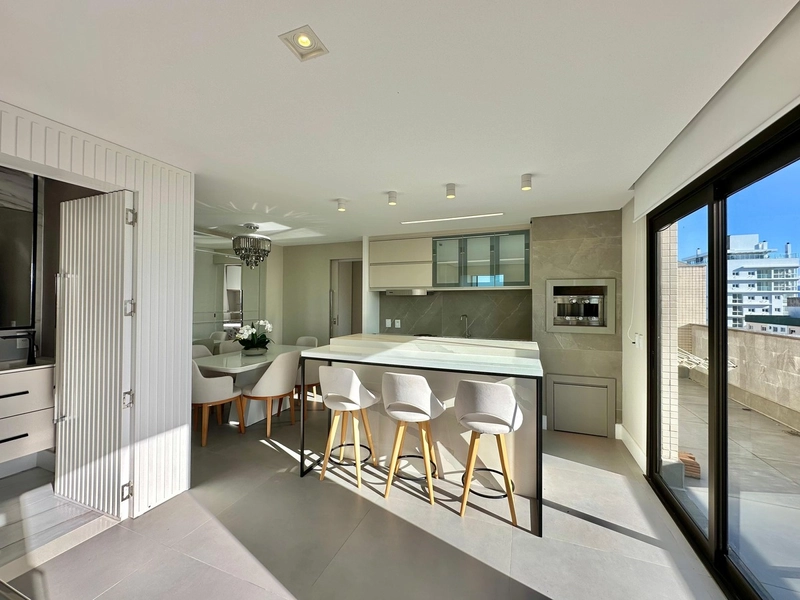 COBERTURA DUPLEX  VISTA ETERNA DO MAR FRENTE PARA PRAÇA: 12ª foto da galeria de imagens do imóvel