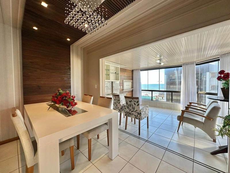 Amplo apartamento de 03 dormitórios a uma quadra do mar - vista mar: 12ª foto da galeria de imagens do imóvel