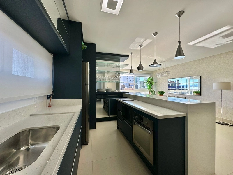 APARTAMENTO DE FRENTE DE ESQUINA: 14ª foto da galeria de imagens do imóvel