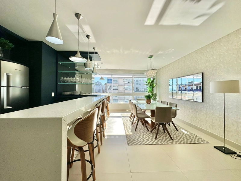 APARTAMENTO DE FRENTE DE ESQUINA: 9ª foto da galeria de imagens do imóvel