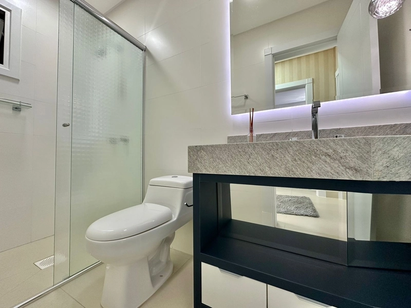 APARTAMENTO DE FRENTE DE ESQUINA: 22ª foto da galeria de imagens do imóvel
