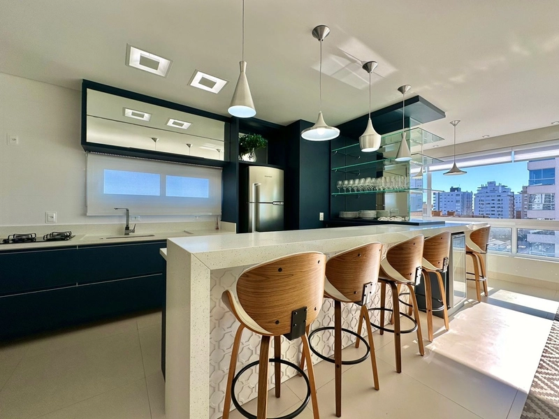 APARTAMENTO DE FRENTE DE ESQUINA: 10ª foto da galeria de imagens do imóvel