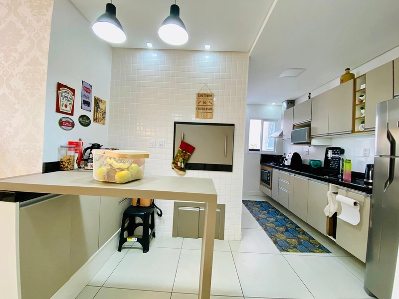 Lindo apartamento apenas 1 quadra do mar: 2ª foto da galeria de imagens do imóvel