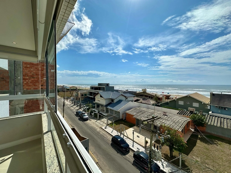 APARTAMENTO À VENDA BEIRA MAR EM CAPÃO DA CANOA: 3ª foto da galeria de imagens do imóvel