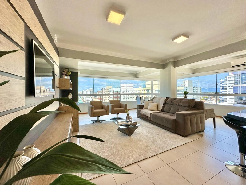 APARTAMENTO À VENDA DE ESQUINA COM VISTA LIBERADA PARA O MAR: 4ª foto da galeria de imagens do imóvel