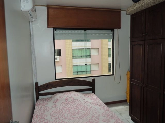 AMPLO APARTAMENTO, PRÈDIO DE ESQUINA NA AV. RUDA: 10ª foto da galeria de imagens do imóvel