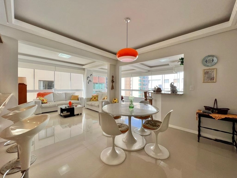 Apartamento Amplo no bairro Navegantes: 2ª foto da galeria de imagens do imóvel