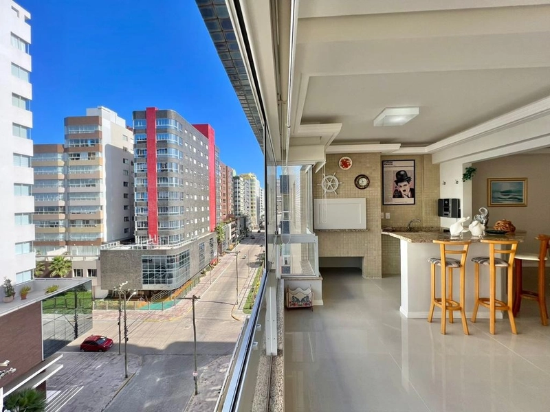 Apartamento Amplo no bairro Navegantes: 1ª foto da galeria de imagens do imóvel