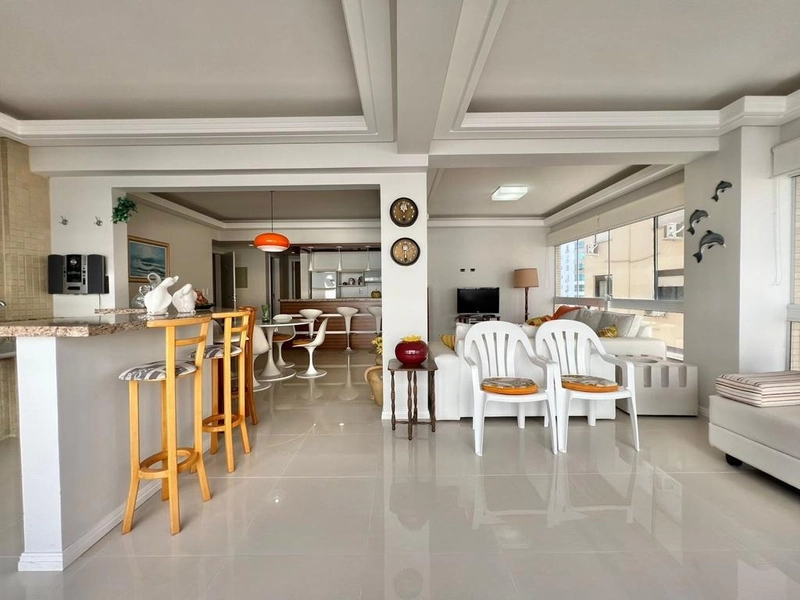Apartamento Amplo no bairro Navegantes: 3ª foto da galeria de imagens do imóvel