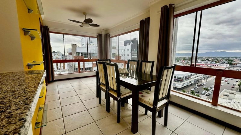 APARTAMENTO ANDAR ALTO VISTA MAR E SERRA: 4ª foto da galeria de imagens do imóvel