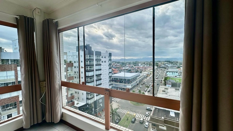 APARTAMENTO ANDAR ALTO VISTA MAR E SERRA: 2ª foto da galeria de imagens do imóvel