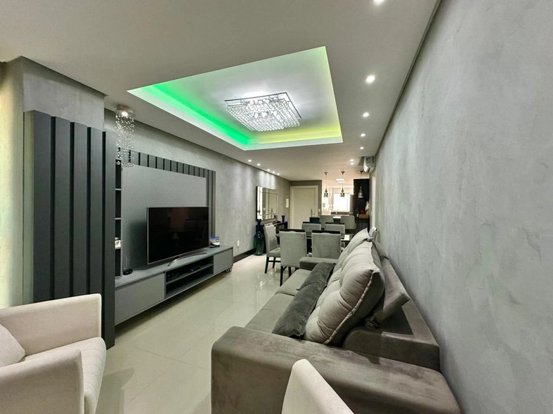 APARTAMENTO À VENDA NO CENTRO