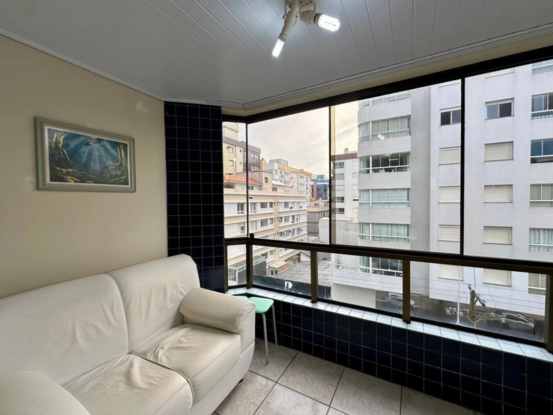 APARTAMENTO COM SACADA DE FRENTE!: 5ª foto da galeria de imagens do imóvel