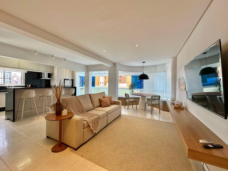 APARTAMENTO À VENDA NO CORAÇÃO DA CIDADE OPORTUNIDADE ÚNICA !: 1ª foto da galeria de imagens do imóvel