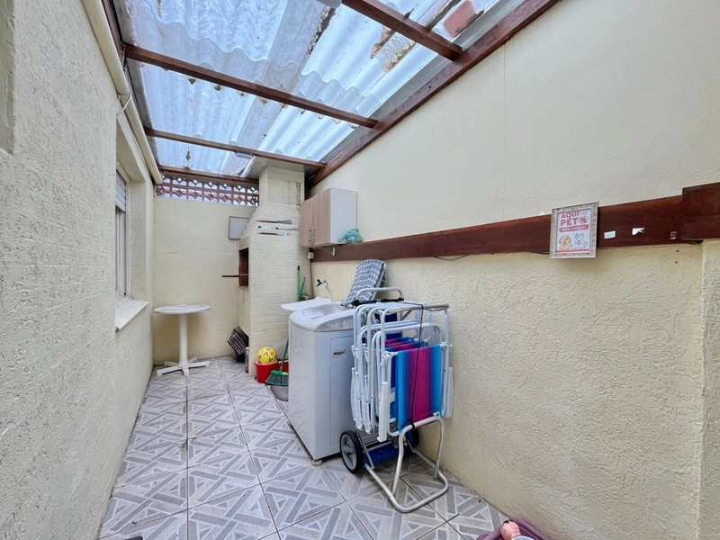 APARTAMENTO TÉRREO A POUCOS PASSOS DO MAR!!!: 6ª foto da galeria de imagens do imóvel