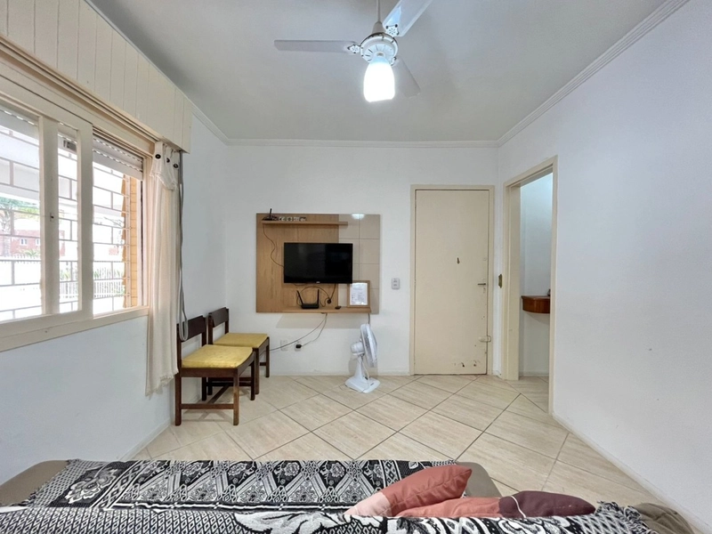 APARTAMENTO TÉRREO A POUCOS PASSOS DO MAR!!!: 2ª foto da galeria de imagens do imóvel