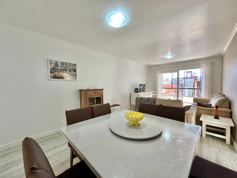 APARTAMENTO COM SACADA DE FRENTE , JUNTO AO MAR NO CORAÇÃO DA CIDADE !: 7ª foto da galeria de imagens do imóvel
