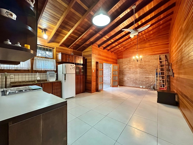 CASA A VENDA : PRÓXIMO MERCADO REDE POLO: 6ª foto da galeria de imagens do imóvel
