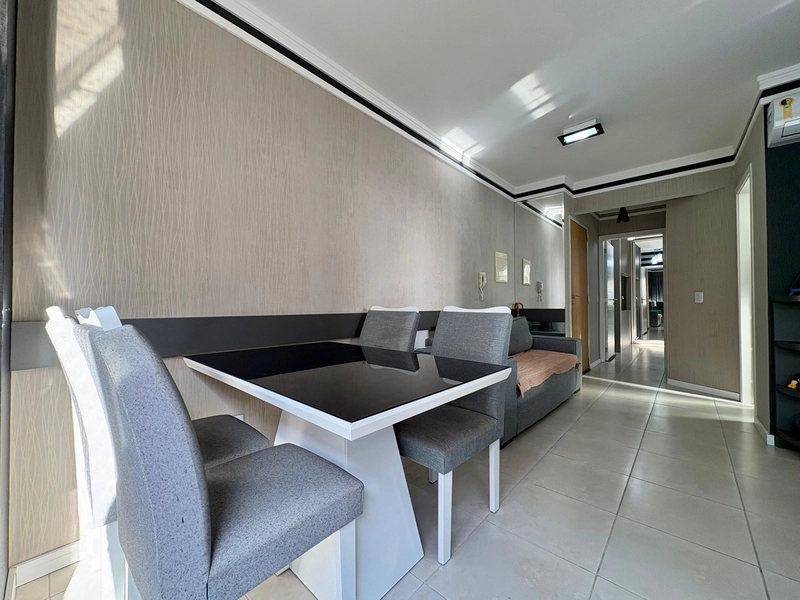 SACADA DE FRENTE, UMA QUADRA DO MAR: 10ª foto da galeria de imagens do imóvel