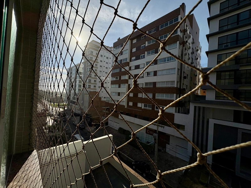 SACADA DE FRENTE, UMA QUADRA DO MAR: 9ª foto da galeria de imagens do imóvel