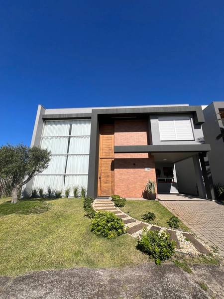 EXCELENTE CASA EM CONDOMÍNIO DE LUXO: 3ª foto da galeria de imagens do imóvel