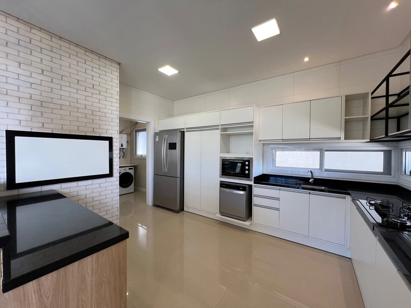 EXCELENTE CASA EM CONDOMÍNIO DE LUXO: 11ª foto da galeria de imagens do imóvel