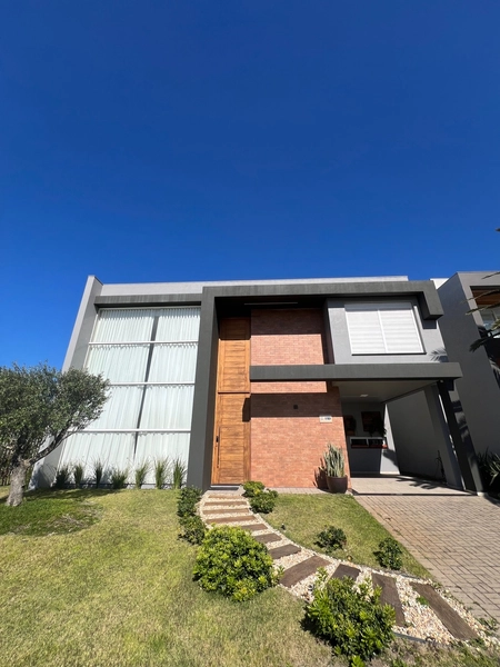 EXCELENTE CASA EM CONDOMÍNIO DE LUXO: 4ª foto da galeria de imagens do imóvel