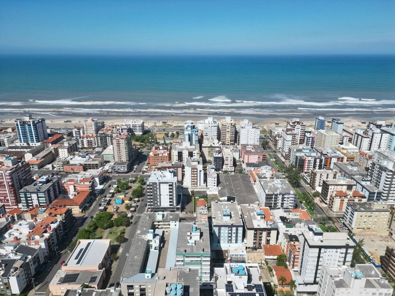 NO CENTRO AO LADO DA IGREJA MATRIZ!!: 8ª foto da galeria de imagens do imóvel