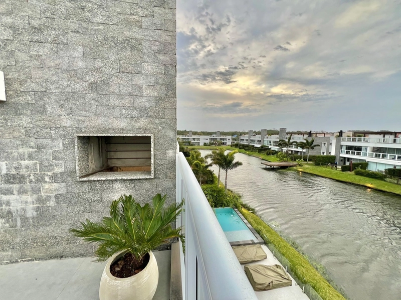 Duplex de 03 dormitórios no Cond. Rossi - beira-lago: 8ª foto da galeria de imagens do imóvel