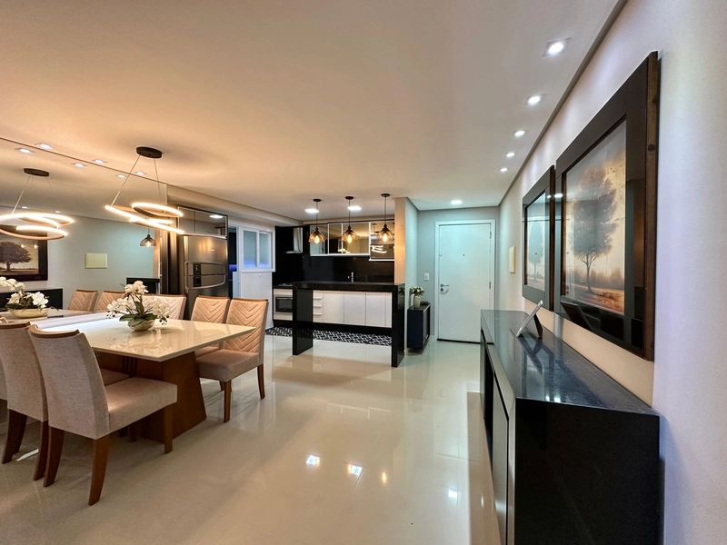 APARTAMENTO AMPLO FINAMENTE MOBILIADO E DECORADO: 5ª foto da galeria de imagens do imóvel