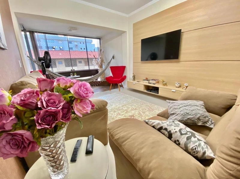 Lindo apartamento todo reformado a apenas 50 metros da praia!!: 17ª foto da galeria de imagens do imóvel