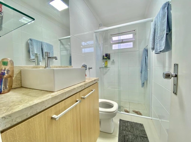 Lindo apartamento todo reformado a apenas 50 metros da praia!!: 11ª foto da galeria de imagens do imóvel
