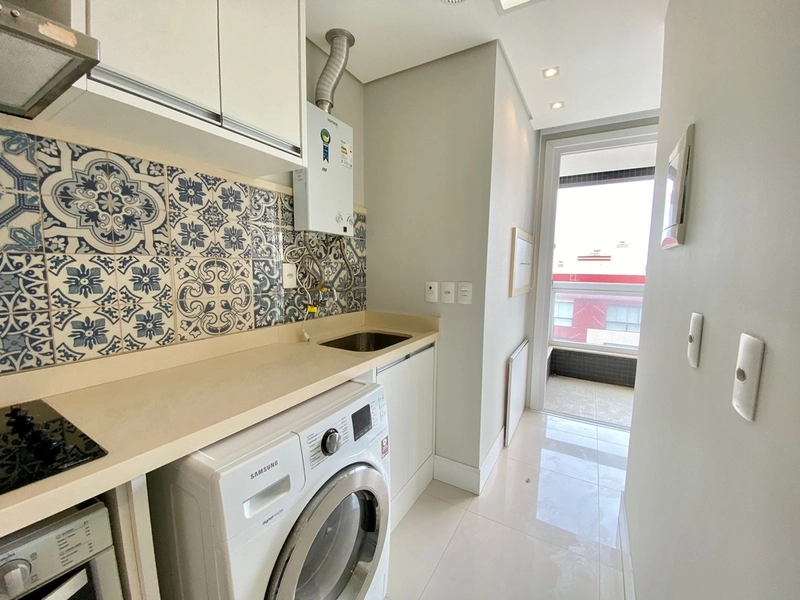 SACADA DE FRENTE UMA QUADRA DO MAR: 11ª foto da galeria de imagens do imóvel