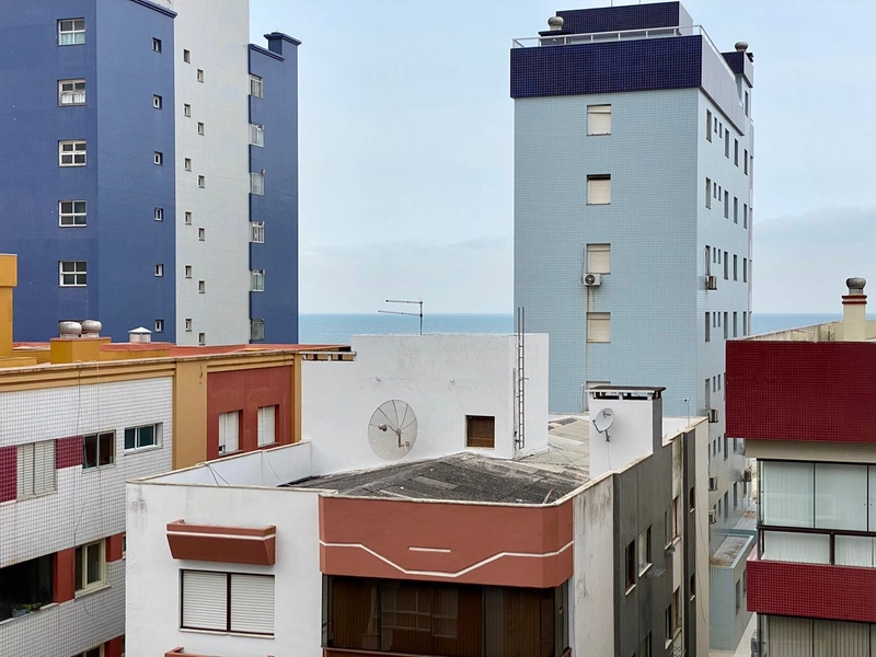 SACADA DE FRENTE UMA QUADRA DO MAR: 15ª foto da galeria de imagens do imóvel