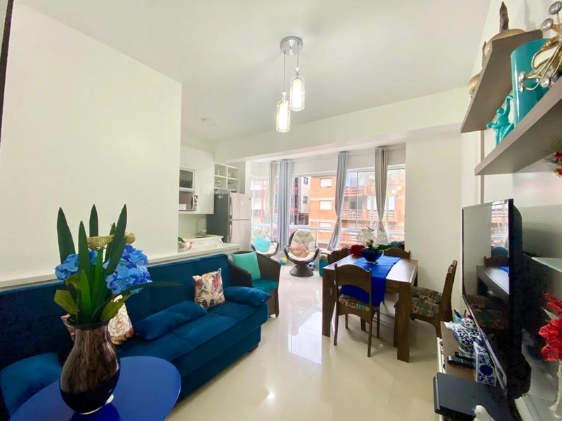 APARTAMENTO COM TERRAÇO À UMA QUADRA DO MAR!: 2ª foto da galeria de imagens do imóvel