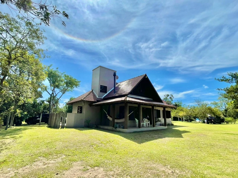 CASA DE CAMPO COM ACESSO A LAGOA!!!: 1ª foto da galeria de imagens do imóvel