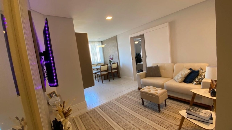 Mobiliado e decorado, junto da Praça!: 5ª foto da galeria de imagens do imóvel