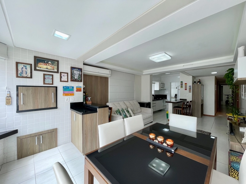 Amplo apartamento junto a praça flavio boianosvisk: 11ª foto da galeria de imagens do imóvel