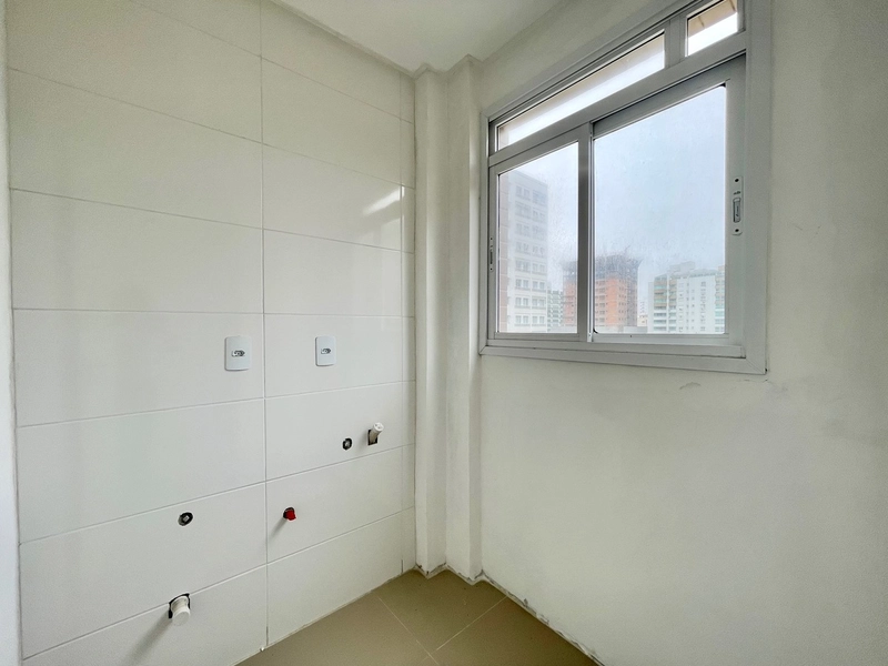 Localização nobre, junto à avenida Ubirajara e praça Luterana: 8ª foto da galeria de imagens do imóvel