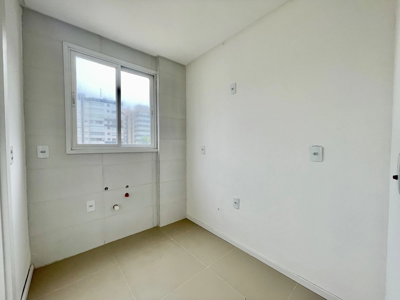 Localização nobre, junto à avenida Ubirajara e praça Luterana: 9ª foto da galeria de imagens do imóvel