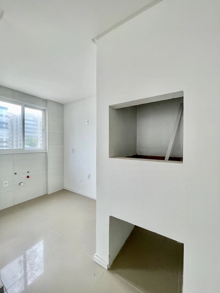 Localização nobre, junto à avenida Ubirajara e praça Luterana: 10ª foto da galeria de imagens do imóvel