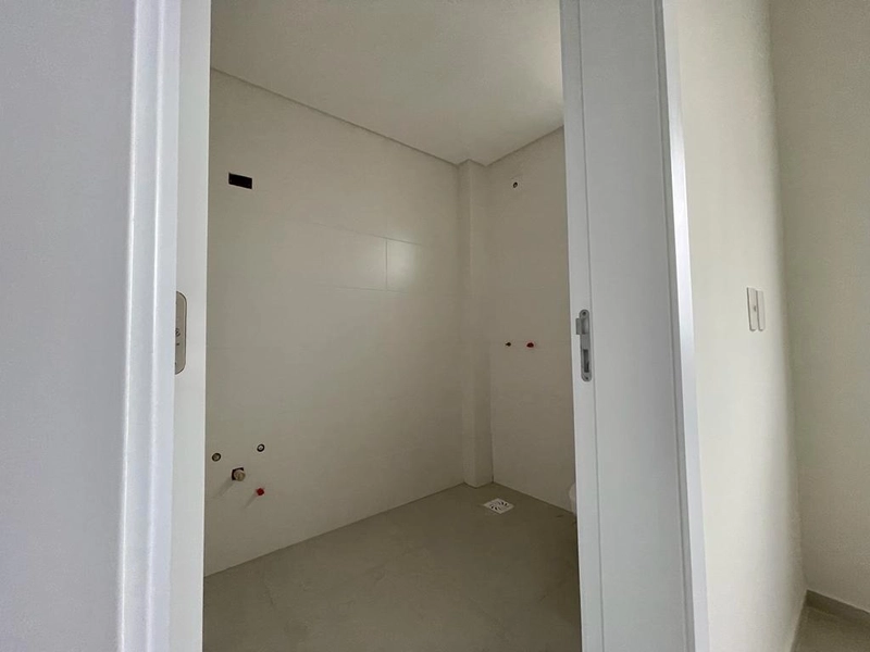 Amplo apartamento nunca habitado: 23ª foto da galeria de imagens do imóvel